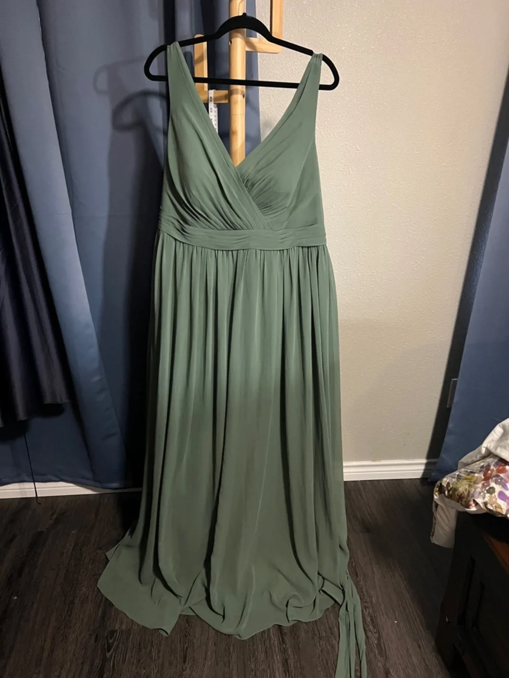 Azazie eucalyptus Green V-Neck Chiffon Bridesmaid Dress - Picture 1 of 6
